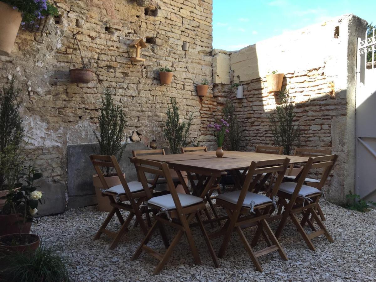 Maisons de Vignerons Noyers-sur-Serein Extérieur photo
